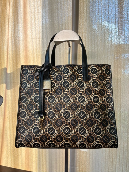 Marc Jacobs Handbags - Marc Jacobs Mini Grind Signet Tote NWT